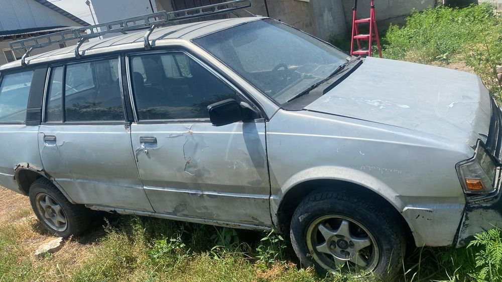 Продам машину Спейс вагон
