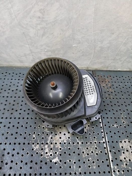Aeroterma ventilator habitaclu mercedes cla x117 a2469061601 a2229060303