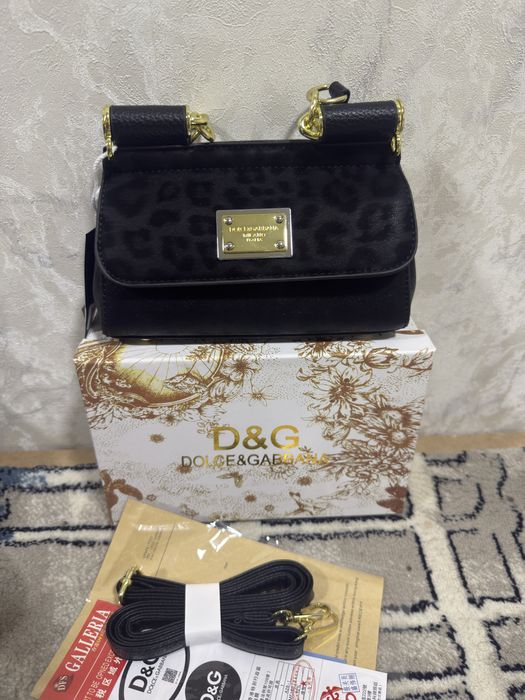 Сумкала сотилади 125.000 сум