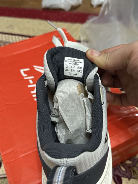 Кроссовки для бега