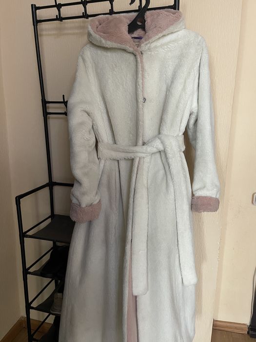 Шубка, эко мех с капюшоном