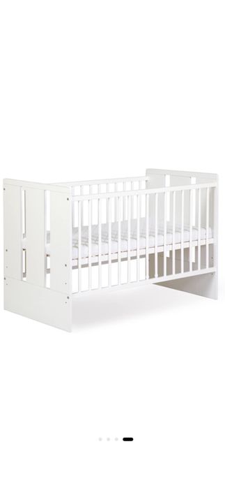 Patut cu saltea, 2 lenjerii si aparatoari de patut