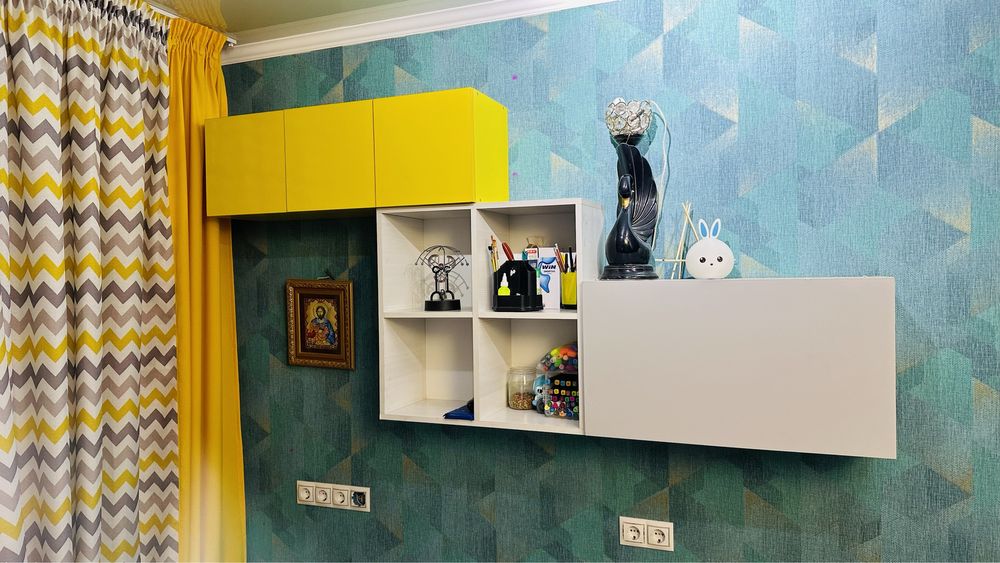 Полка шкаф стол шторы для детской