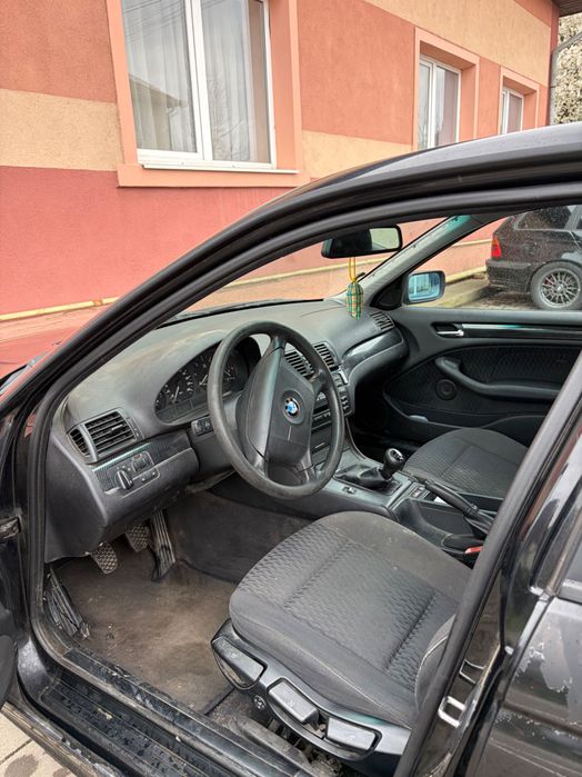Mașina BMW SERIA 3