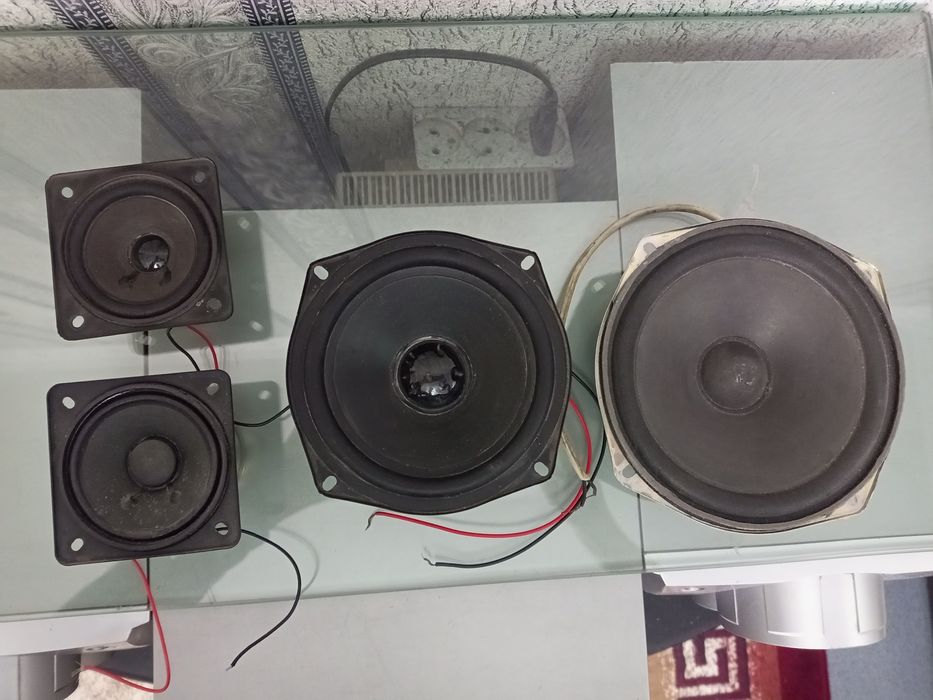 Продам колонки microlab,