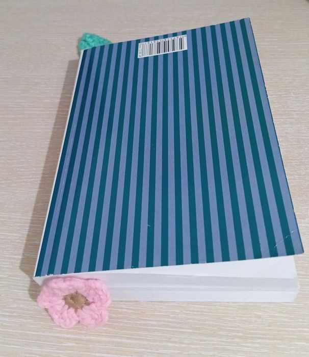 Изработвам ръчно плетени книгоразделители