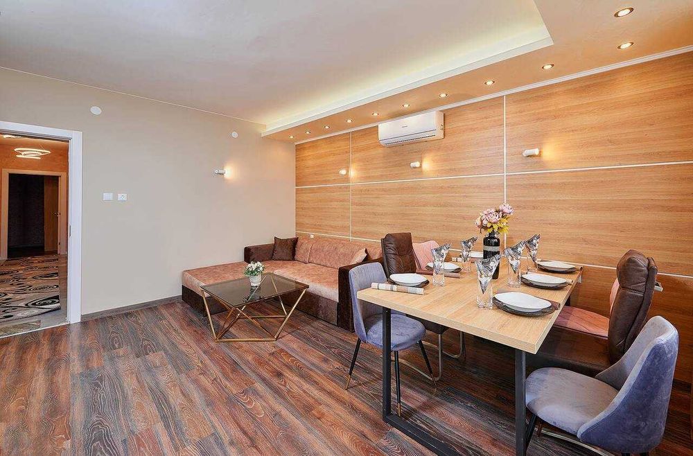 Дава се под наем Многостаен апартамент в Свети Влас - 160 кв.м за 867 € - Снимка #1