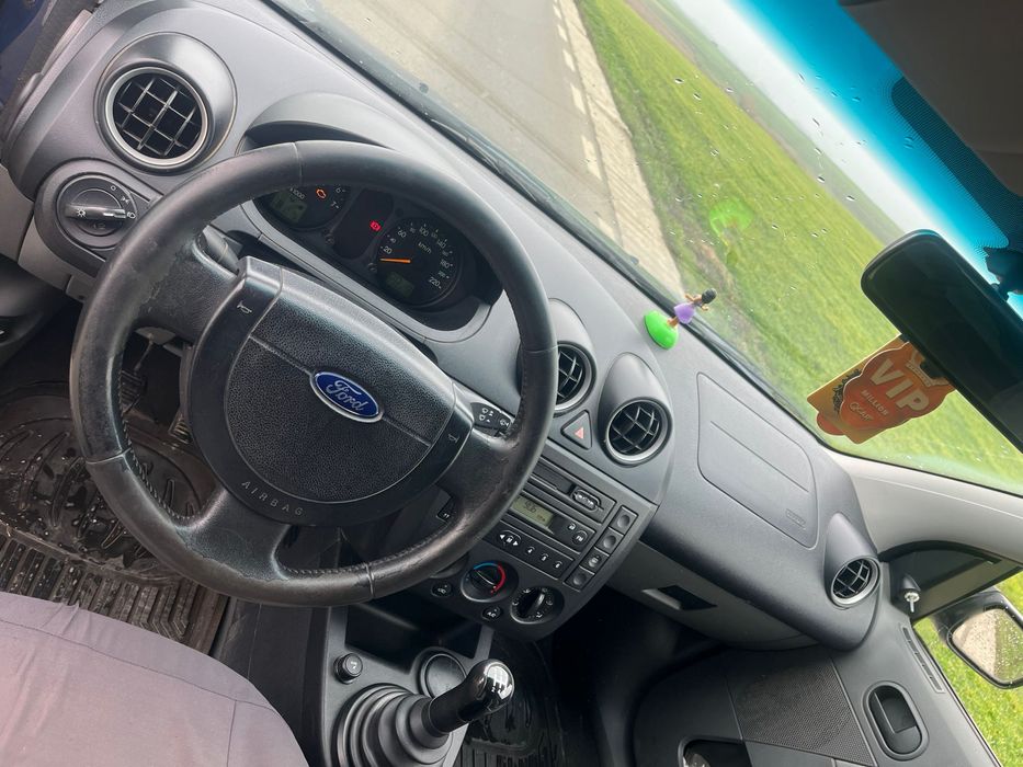 Ford Fiesta 2005 , acte la zi , motor 1.2 , fiscal pe loc