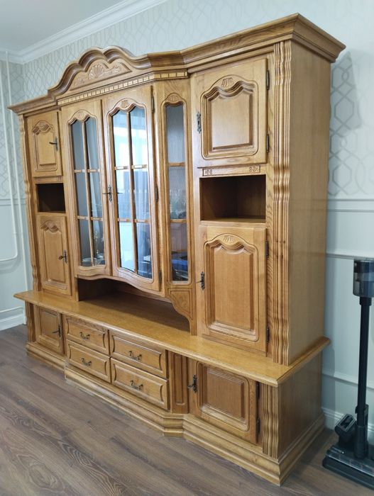 Румынская мебель в комплекте из 4