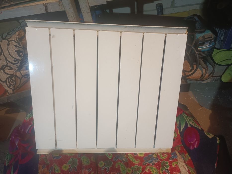 Продам алюминиевый радиатор