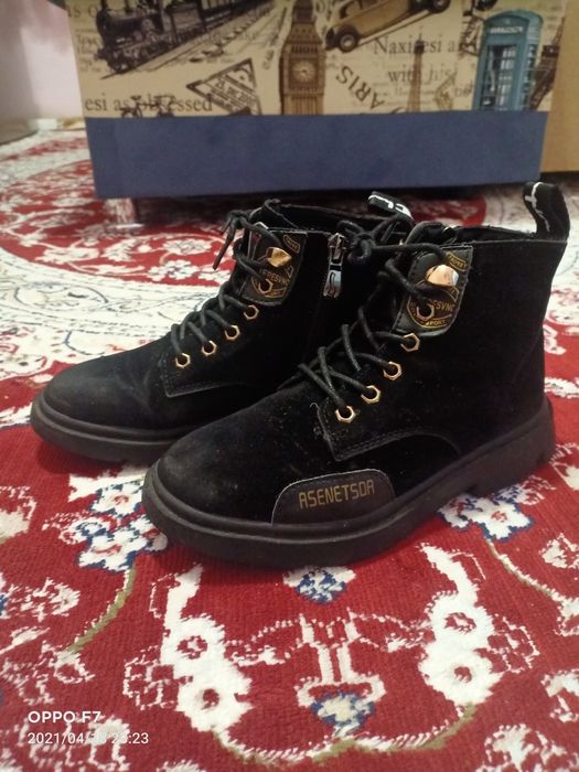 Ботинки осенние по 4000тг