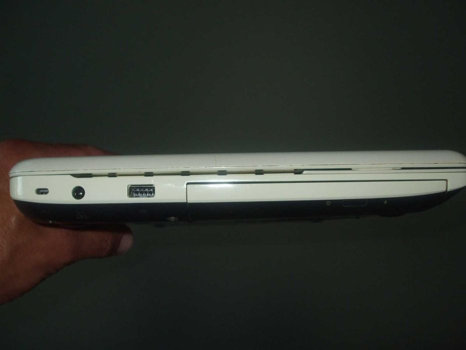 Лаптоп TOSHIBA Satellite C55-A-1RN