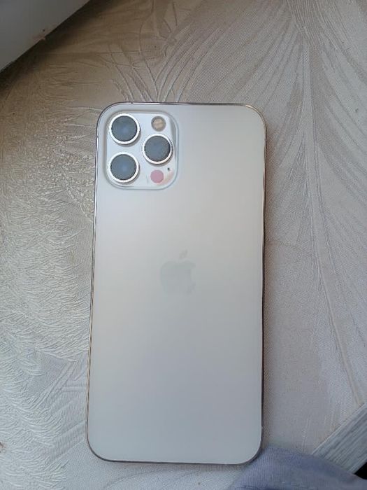 Iphone 12 pro max holati ideal