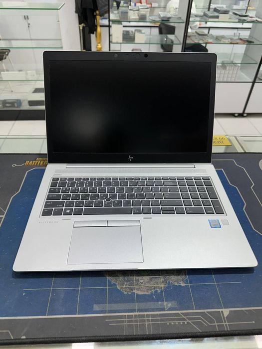 Hp notbuk i5 8-avlod / 16GB RAM / SSD256 / GTA 5 120FPS / Ideal holat