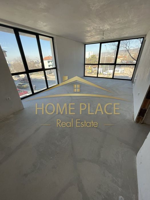 Продава се Тристаен апартамент в Варна, Бриз - 98 кв.м за 2009 €/кв.м - Снимка #2