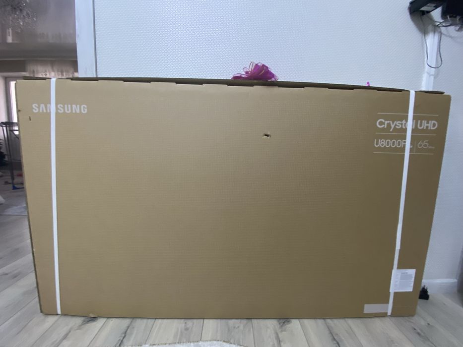 Телевизор Samsung  crystal UHD