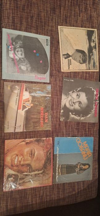 Vând pick-up și discuri de vinil vechi