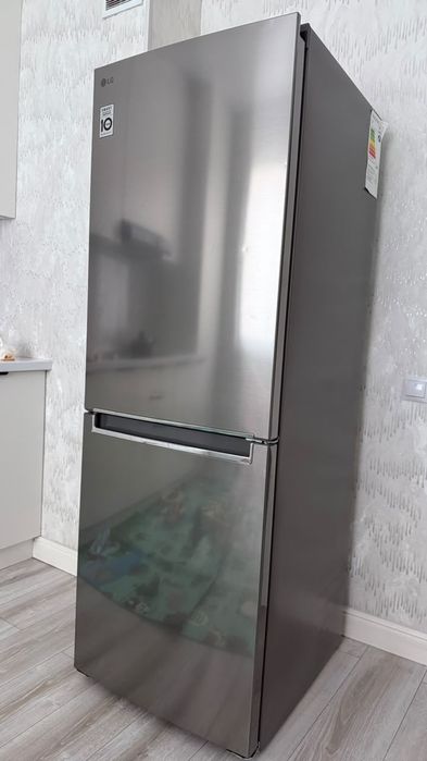 Холодильник цена 140000т