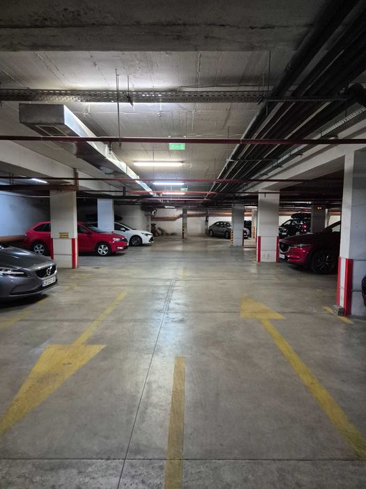 Дава се под наем Гараж / Паркомясто в София, Гоце Делчев - 15 кв.м за 102 € - Снимка #2