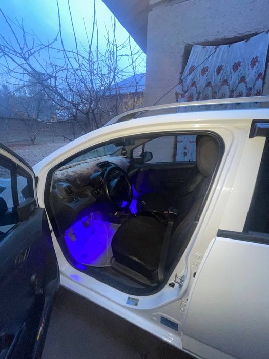 Spark sotiladi 2014 1-pozitsiya