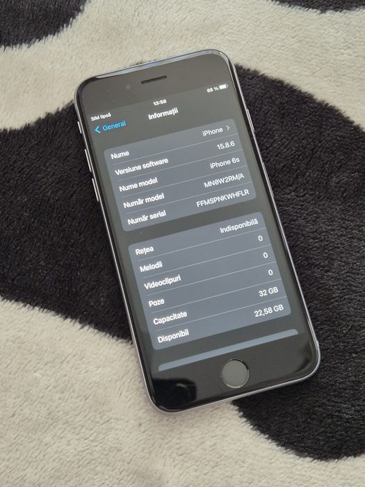 Vand Telefon iPhone 6S Negru.