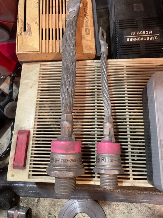 продам теристоры СССР