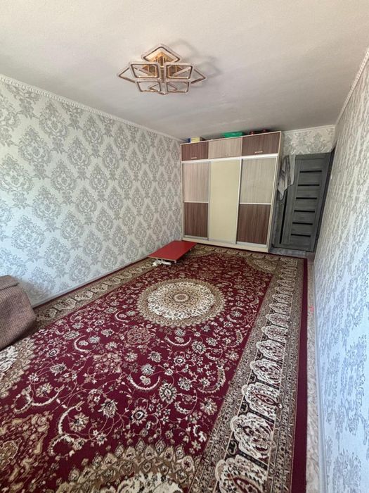 Продам 2 комн ленинградку.