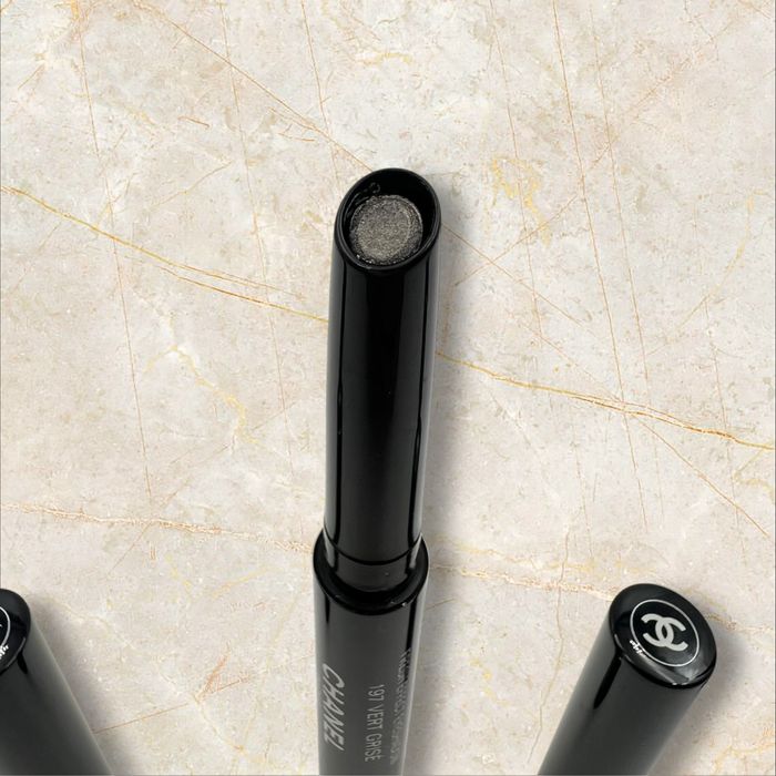 Chanel Stylo Ombre Et Contour