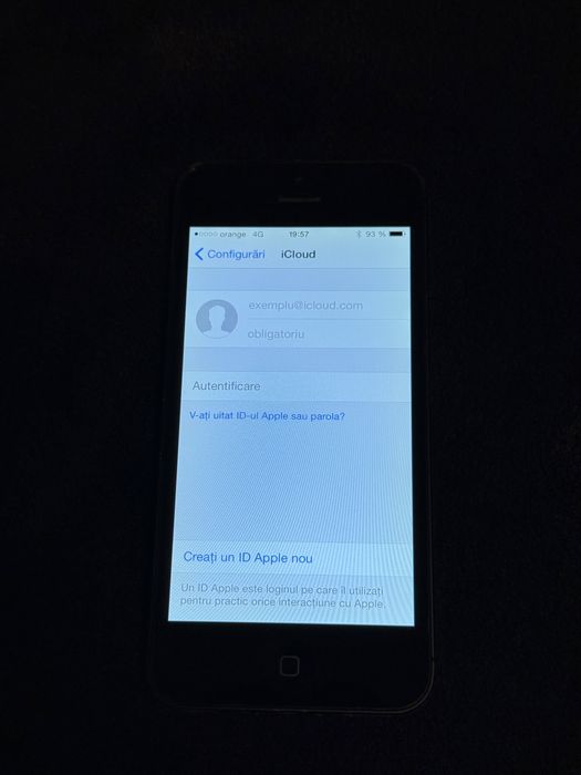iPhone 5 Black iOS 8.4.3