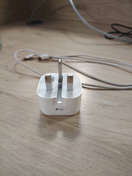Зарядчик айфон оригинал