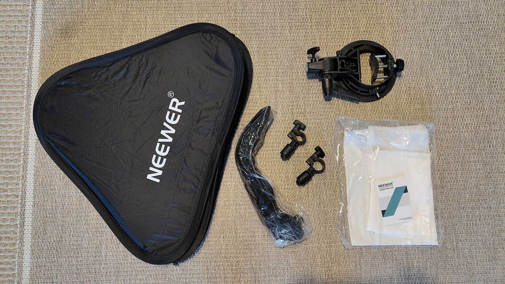 Echipament foto sotfbox + trepied Neewer