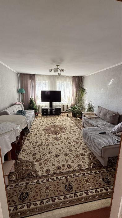 Продаеться отдельный дом