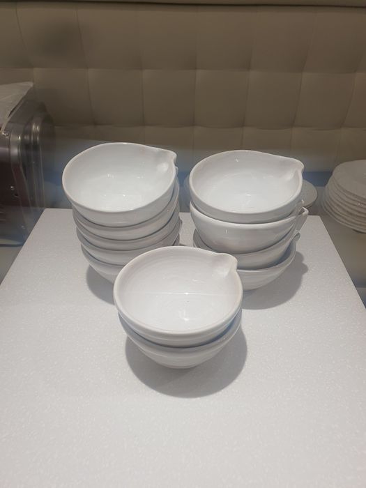 Срочно отдам тарелки, бокалы