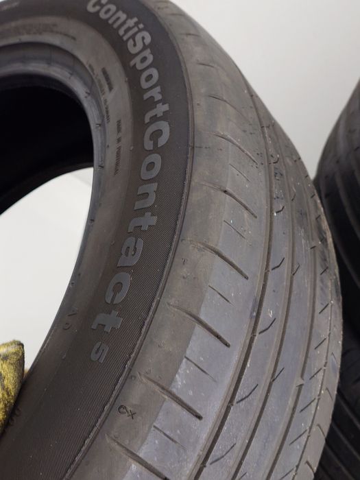 235/55R19 CONTINENTAL DOT23&20