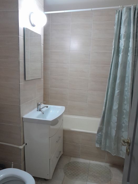 Apartament  2 camere , decomandat  mobilat si utilat