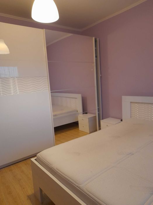 Proprietar, inchiriez apartament 2 camere, zona Tilisca