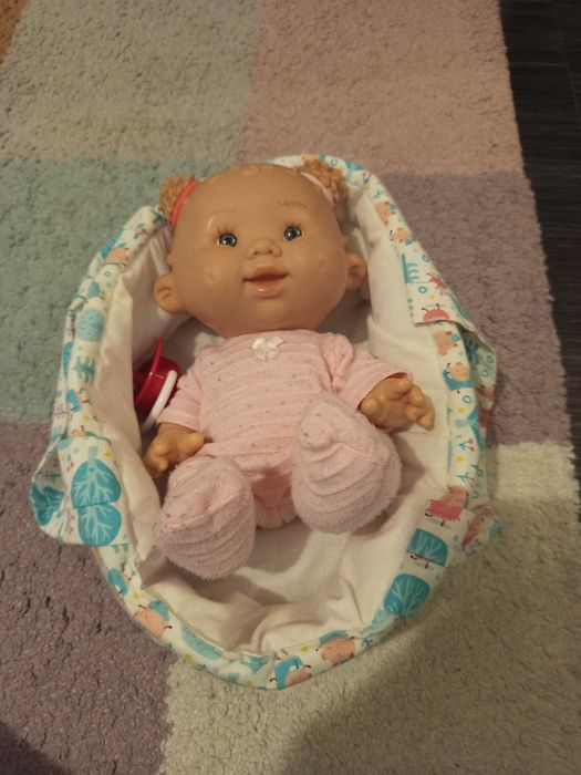 Детска кукла-бебенце Вики