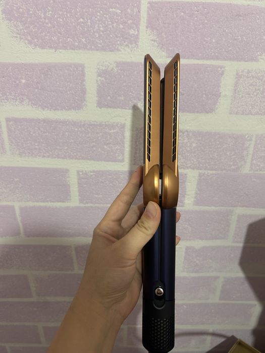Продам Dyson выпрямитель