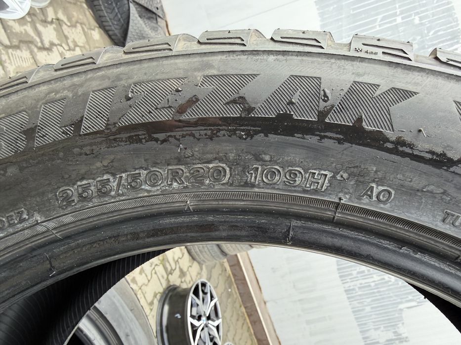 Почти Нови Зимни гуми Bridgestone Blizzak 255/50/20 DOT3523
