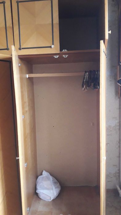 Продам шифоньер.