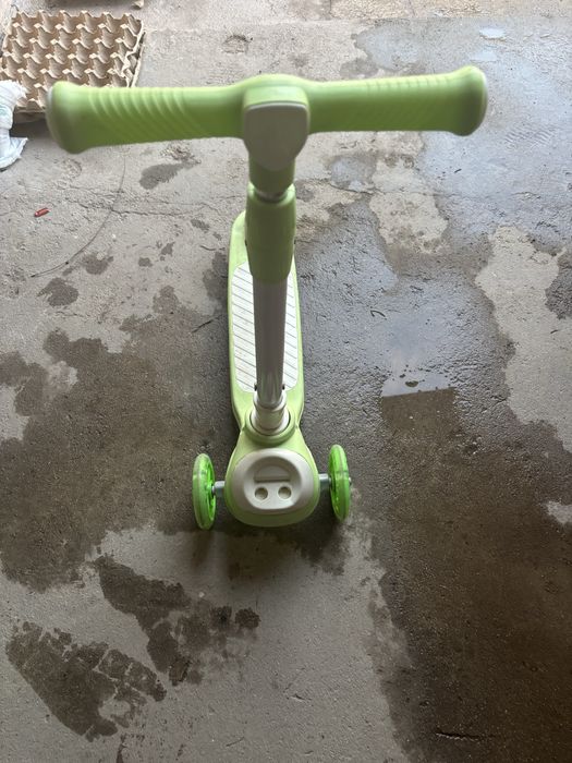 Продаю детский самокат