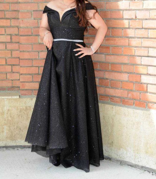 Абитуриентска рокля