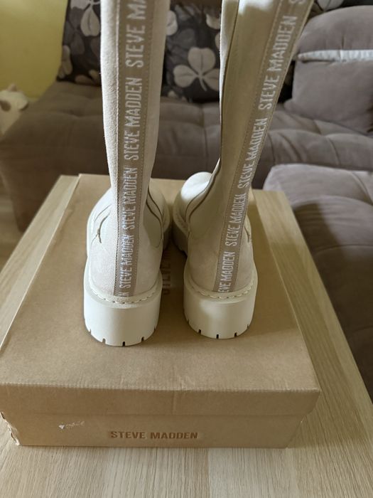 Steve Madden нови боти