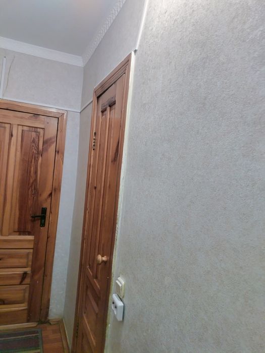 Поклейка обоев качественно