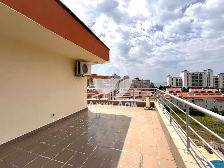 Продава се Четиристаен апартамент в Свети Влас - 123 кв.м за 1431 €/кв.м - Снимка #10