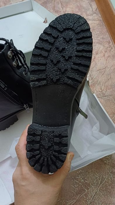 Ботинки зимние 37 размер