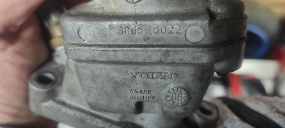 Термостат с датчик за Волво