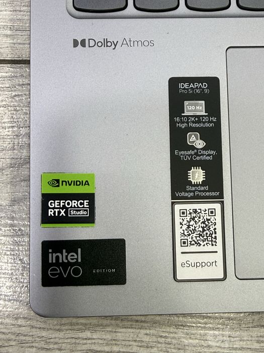 Lenovo IdeaPad Pro 5 16" Gen 9 Oled 120hz | Ultra 9 | RTX 4050 | 32GB