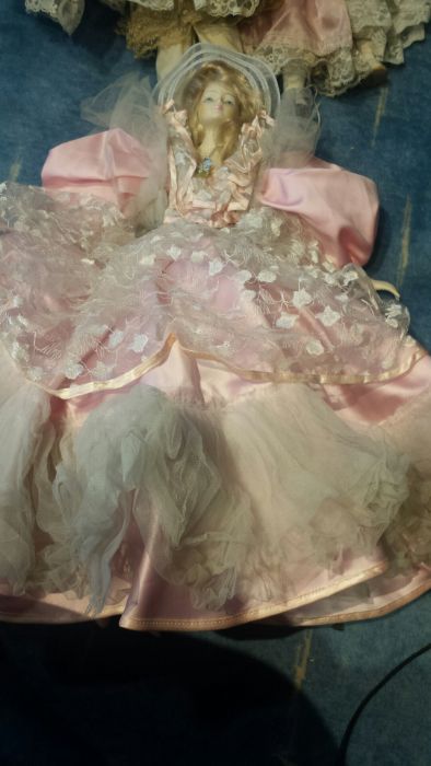 Papusa portelan 60cm 135 lei redus de la 190 lei