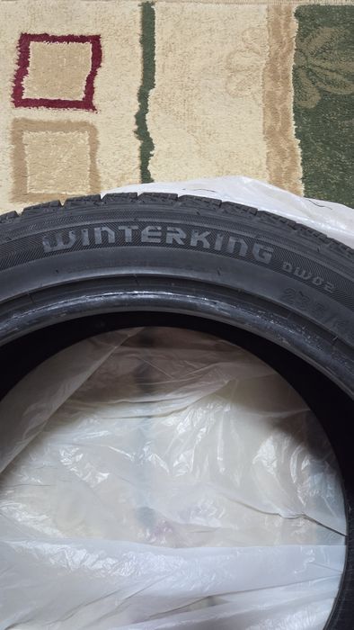 Зимние шины 235/45 R18